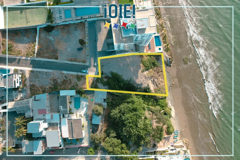 Se Vende Terreno Frente al Mar en Comunidad Cerrada de Lujo
