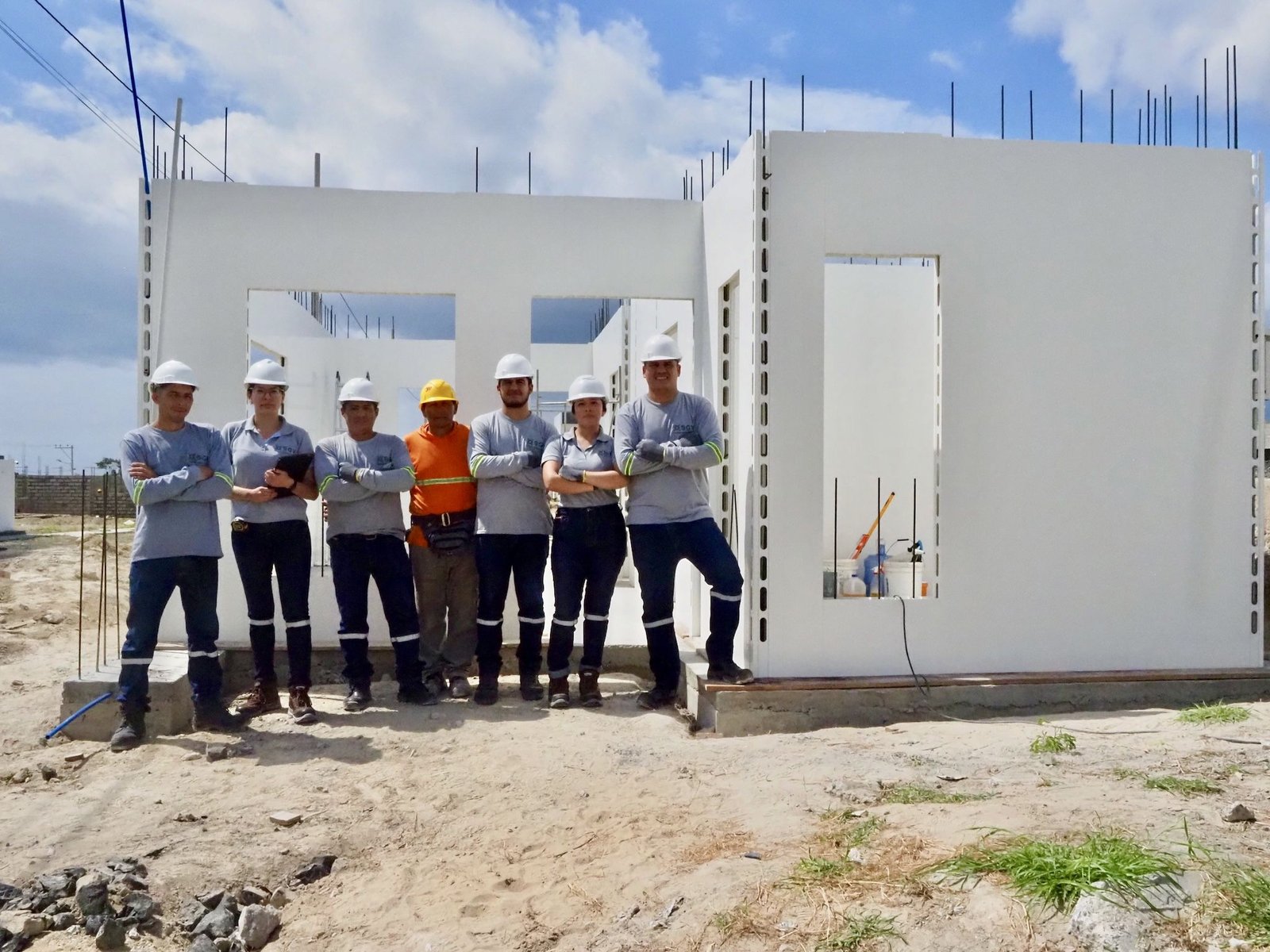 CASA EN VENTA SECTOR SOLANDA