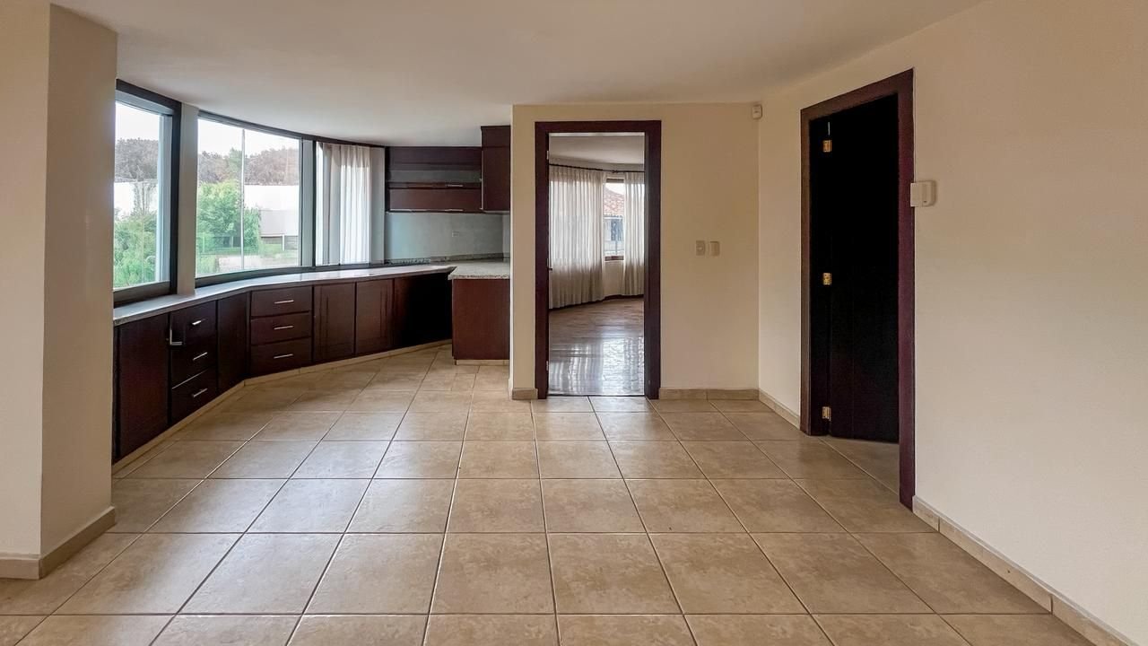 Casa Rentera en Venta – Sector Av. Loja