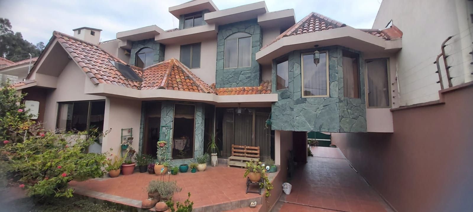 CASA EN VENTA EN CUENCA SECTOR ORDOÑEZ LASSO