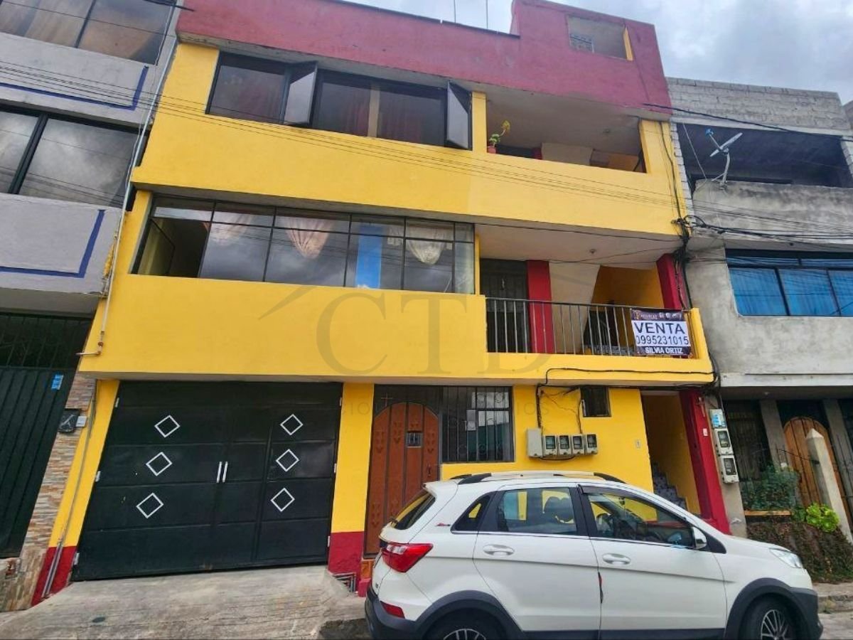 Venta Casa Rentera 4 departamentos Sector La Magdalena, Sur de Quito