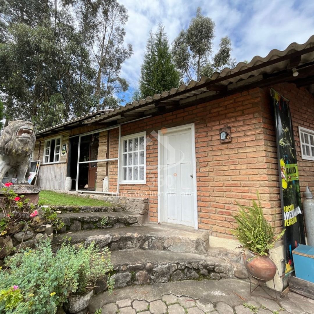 Hacienda Ecuestre en Venta en Sayausí Cuenca con Amplias Áreas Verdes y Río