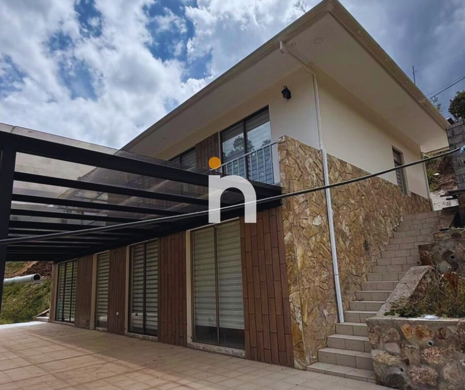 Hermosa Propiedad en venta con 2604 m2 Terreno Zhumir - Paute 